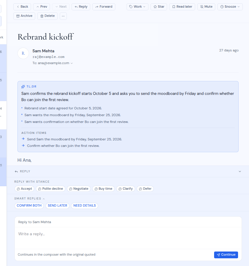 The reply bar open under a message, with smart replies and the quick reply box