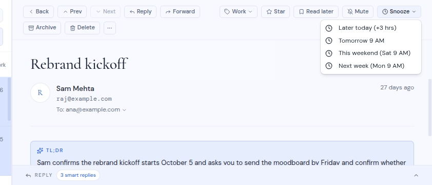 The Snooze menu open in the message toolbar